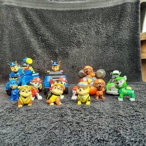 Paw Patrol Figures & Vehicles Lot 3
